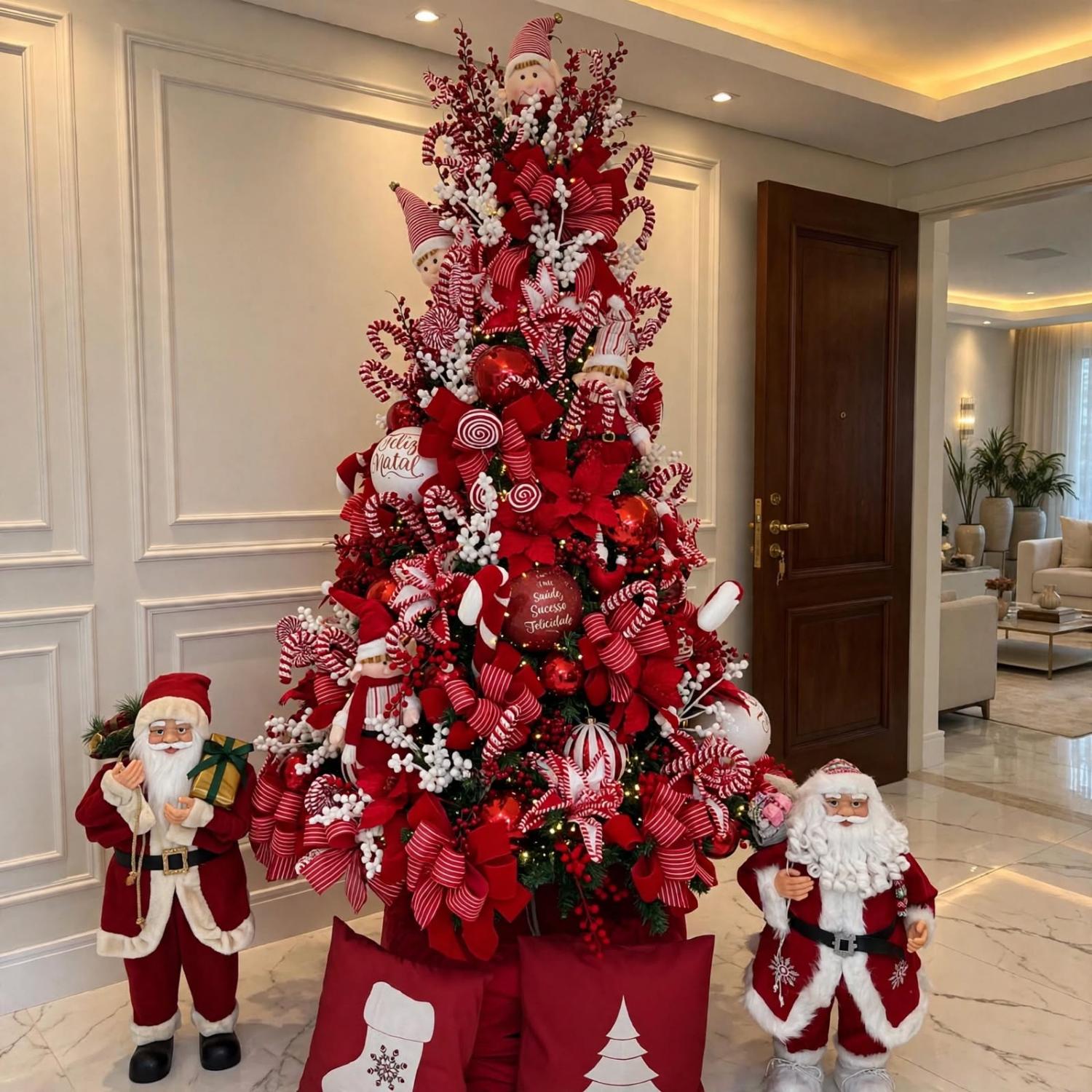 Árvore vermelha com Papai Noel